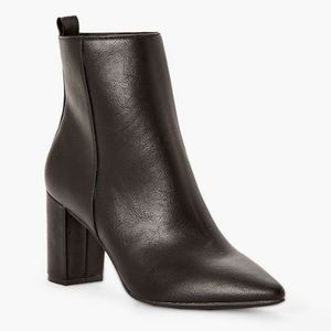 Olyvia Block Heeled Bootie